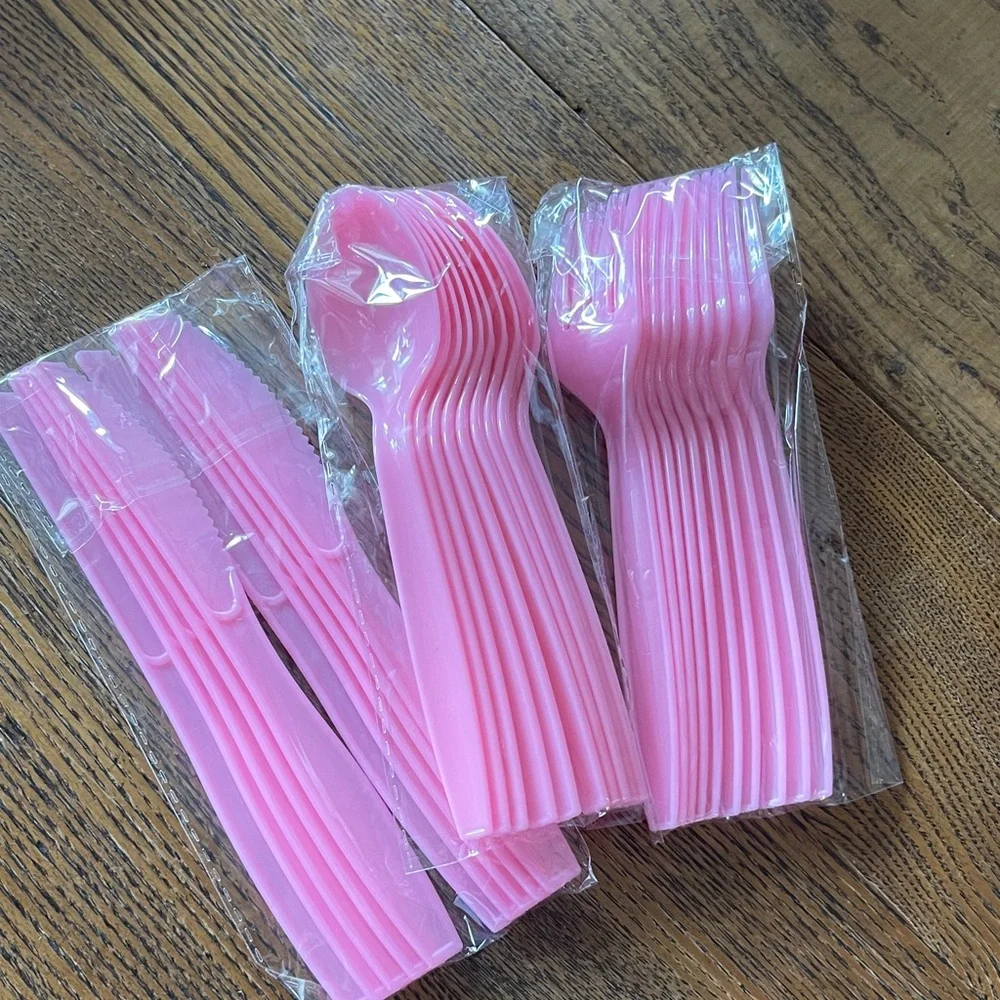 Hello Kitty Birthday Party Supplies Bundle